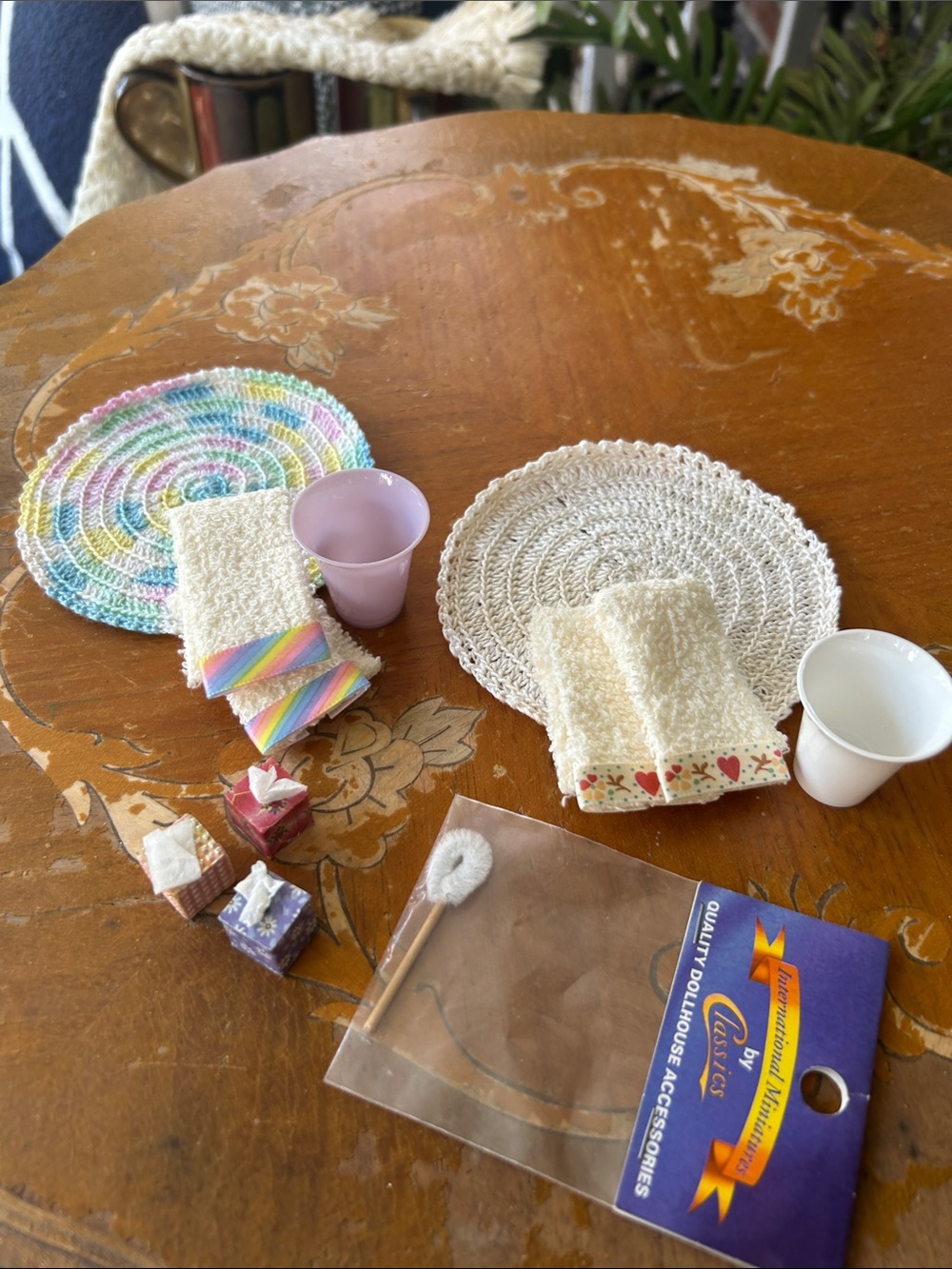 Vintage Dollhouse Miniatures Bathroom Themed Decor